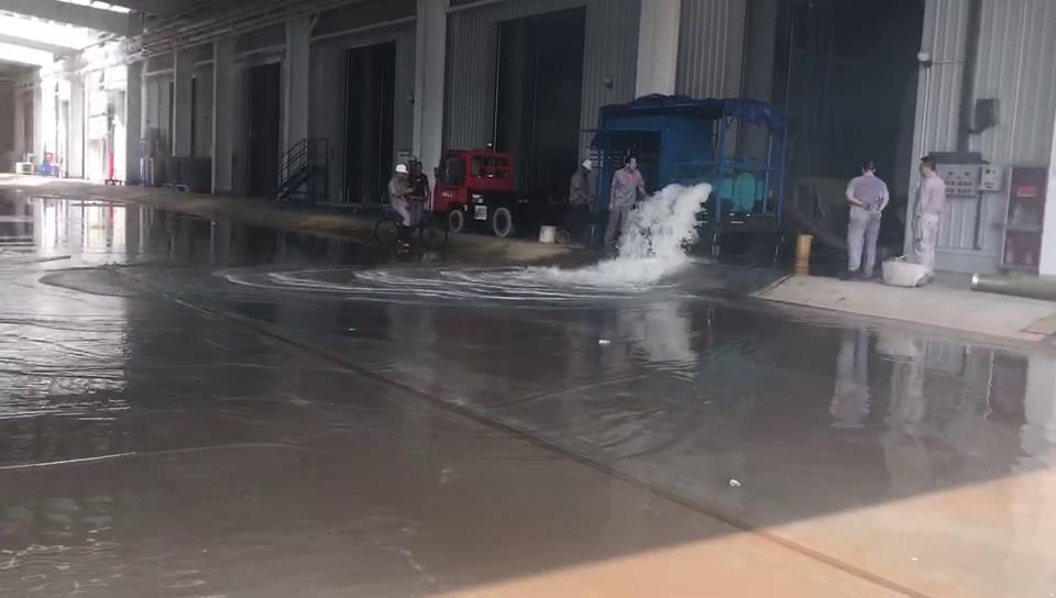 大流量轉(zhuǎn)子泵移動(dòng)泵車(chē)助力龐巴迪廠區(qū)排水